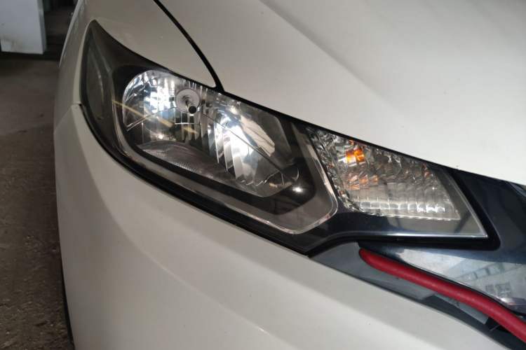 Used Honda Fit 2016 1.5L LX CVT Comfort Model Right Front Headlight