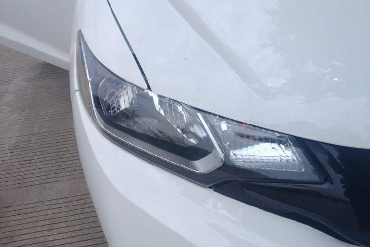 Used Honda Fit 2016 1.5L LX CVT Comfort Model Right Front Headlight