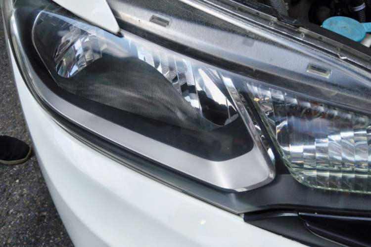 Used Honda Fit 2016 1.5L LX CVT Comfort Model Right Front Headlight