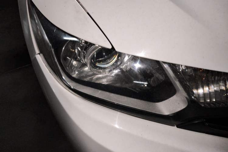 Used Honda Fit 2016 1.5L LX Manual Comfort Model Right Front Headlight