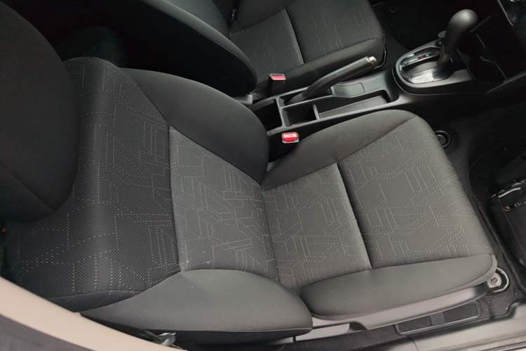 Used Honda Fit 2016 1.5L LX CVT Comfort Model Right Front Seat