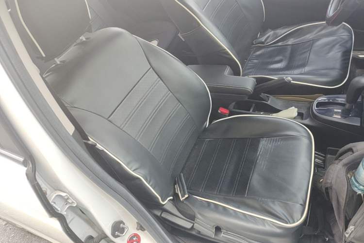 Used Honda Fit 2016 1.5L LXS CVT Comfort Sunroof Version Right Front Seat