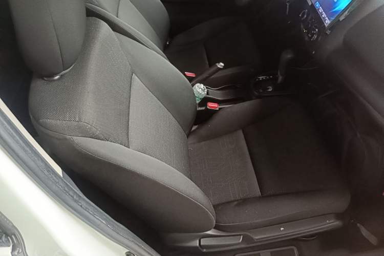 Used Honda Fit 2016 1.5L LX CVT Comfort Model Right Front Seat