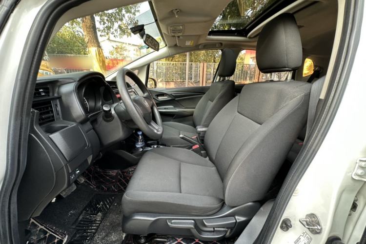 Used Honda Fit 2016 1.5L LXS CVT Comfort Sunroof Version Right Front Seat