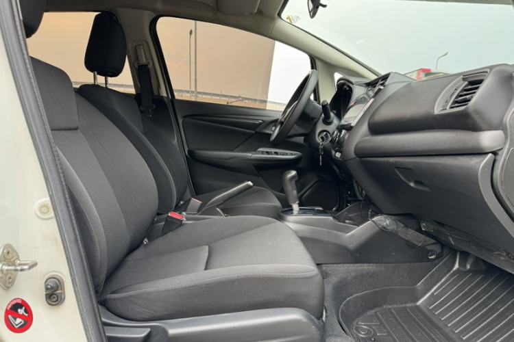 Used Honda Fit 2016 1.5L LXS CVT Comfort Sunroof Version Right Front Seat