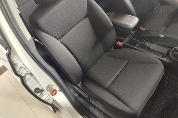 Used Honda Fit 2016 1.5L LX CVT Comfort Model Right Front Seat