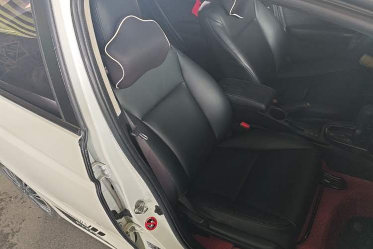 Used Honda Fit 2016 1.5L LX CVT Comfort Model Right Front Seat