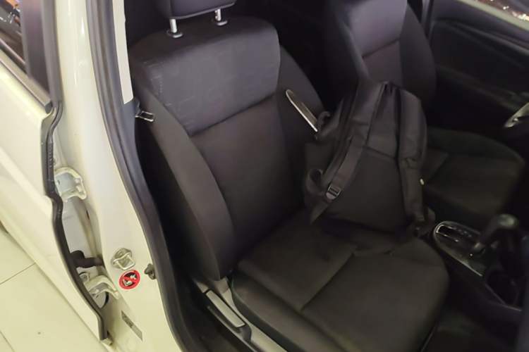 Used Honda Fit 2016 1.5L LX CVT Comfort Model Right Front Seat
