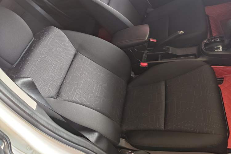 Used Honda Fit 2016 1.5L LX CVT Comfort Model Right Front Seat