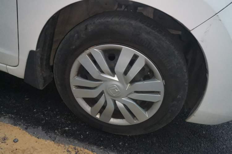 Used Honda Fit 2016 1.5L LX CVT Comfort Model Right Front Wheel Hub
