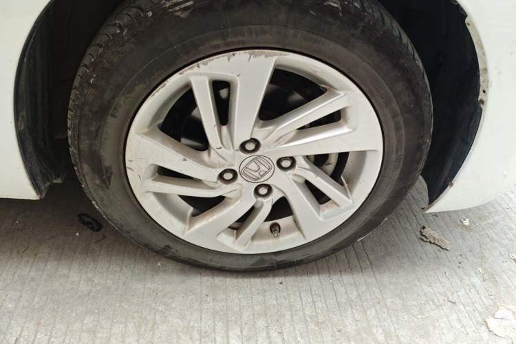 Used Honda Fit 2016 1.5L LXS CVT Comfort Sunroof Version Right Front Wheel Hub