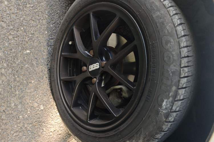Used Honda Fit 2016 1.5L LX CVT Comfort Model Right Front Wheel Hub