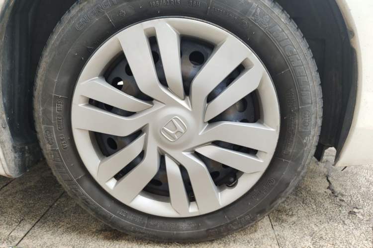 Used Honda Fit 2016 1.5L LXS CVT Comfort Sunroof Version Right Front Wheel Hub
