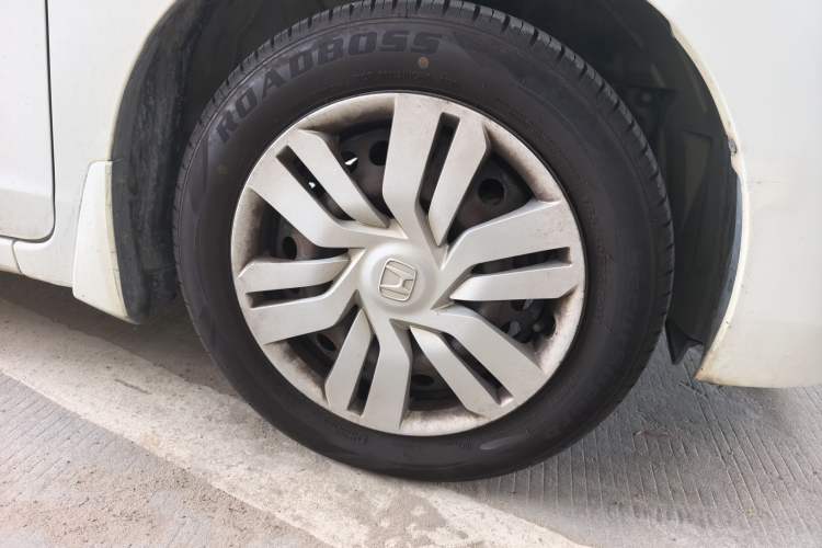 Used Honda Fit 2016 1.5L LXS CVT Comfort Sunroof Version Right Front Wheel Hub