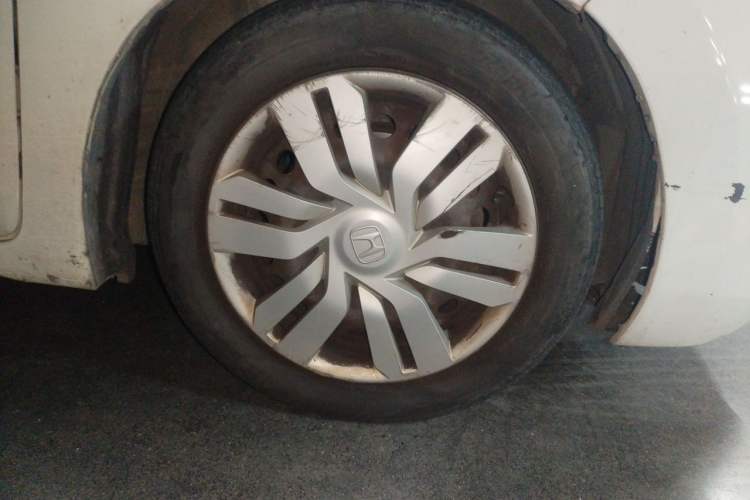 Used Honda Fit 2016 1.5L LXS CVT Comfort Sunroof Version Right Front Wheel Hub