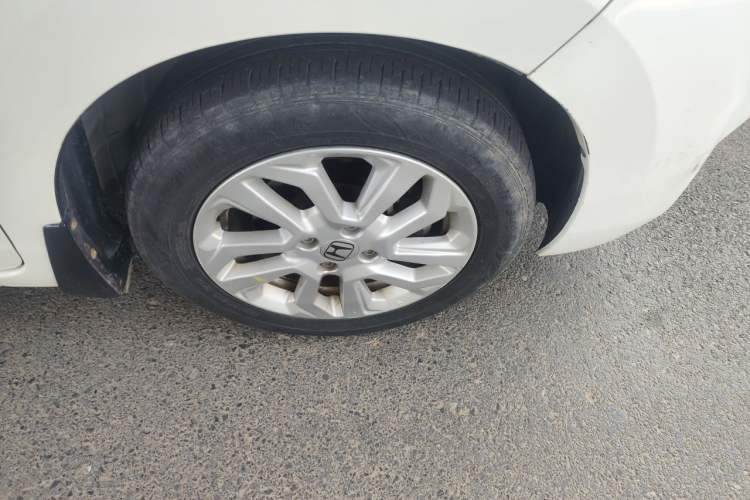 Used Honda Fit 2016 1.5L LXS CVT Comfort Sunroof Version Right Front Wheel Hub