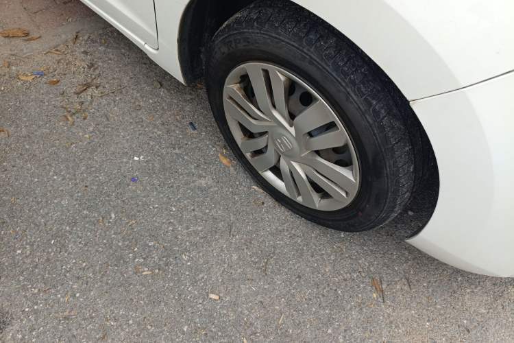 Used Honda Fit 2016 1.5L LX CVT Comfort Model Right Front Wheel Hub