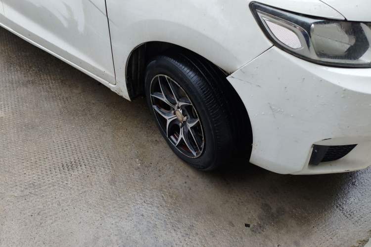 Used Honda Fit 2016 1.5L LX CVT Comfort Model Right Front Wheel Hub