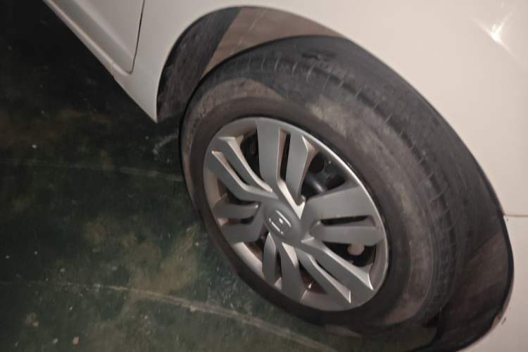 Used Honda Fit 2016 1.5L LX CVT Comfort Model Right Front Wheel Hub
