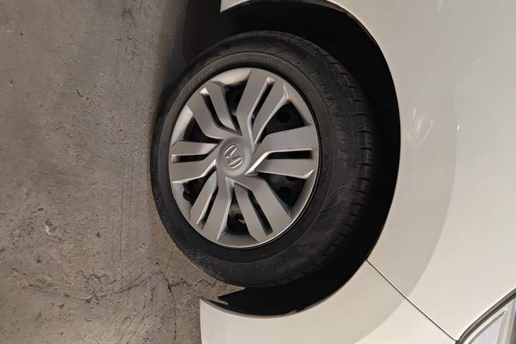 Used Honda Fit 2016 1.5L LXS CVT Comfort Sunroof Version Right Front Wheel Hub