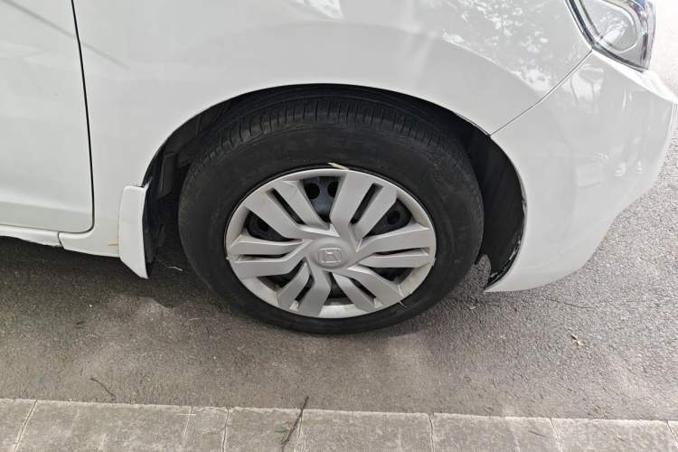 Used Honda Fit 2016 1.5L LXS CVT Comfort Sunroof Version Right Front Wheel Hub