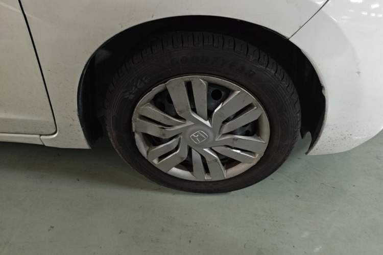 Used Honda Fit 2016 1.5L LXS CVT Comfort Sunroof Version Right Front Wheel Hub