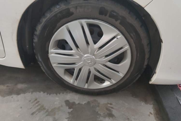 Used Honda Fit 2016 1.5L LX Manual Comfort Model Right Front Wheel Hub