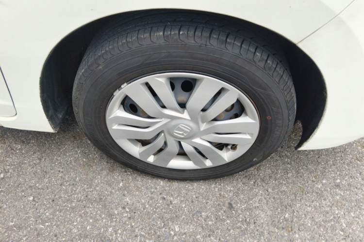 Used Honda Fit 2016 1.5L LXS CVT Comfort Sunroof Version Right Front Wheel Hub