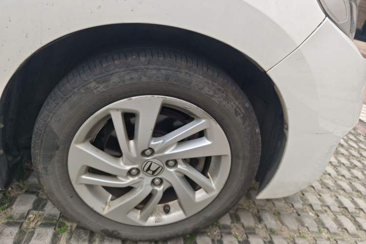 Used Honda Fit 2016 1.5L SES CVT Fashion Sunroof Edition Right Front Wheel Hub
