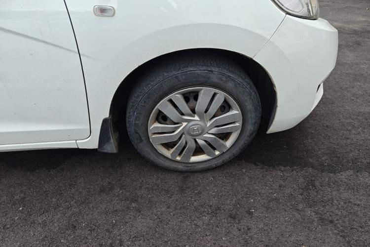 Used Honda Fit 2016 1.5L LXS CVT Comfort Sunroof Version Right Front Wheel Hub