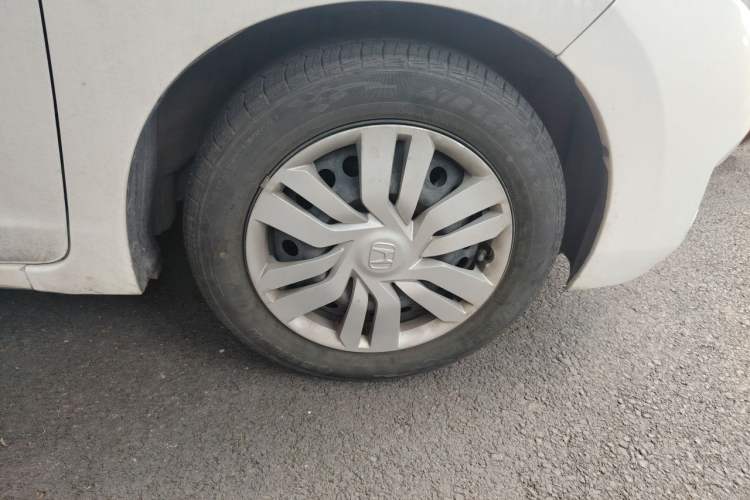 Used Honda Fit 2016 1.5L LXS CVT Comfort Sunroof Version Right Front Wheel Hub