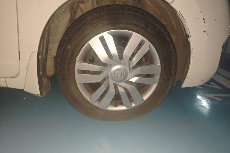 Used Honda Fit 2016 1.5L LXS CVT Comfort Sunroof Version Right Front Wheel Hub