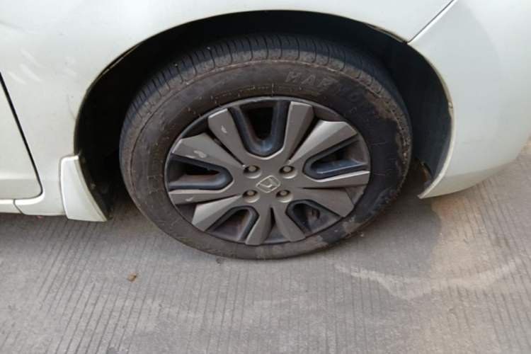 Used Honda Fit 2016 1.5L LXS CVT Comfort Sunroof Version Right Front Wheel Hub