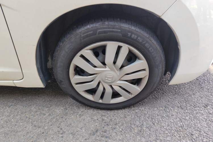 Used Honda Fit 2016 1.5L LXS CVT Comfort Sunroof Version Right Front Wheel Hub