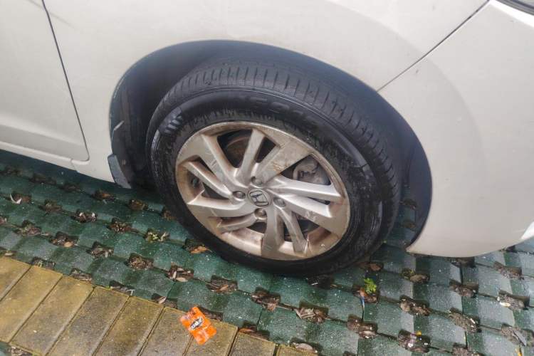 Used Honda Fit 2016 1.5L SE CVT Fashion Model Right Front Wheel Hub