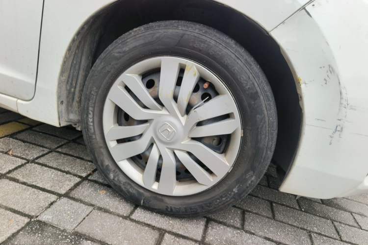 Used Honda Fit 2016 1.5L LXS CVT Comfort Sunroof Version Right Front Wheel Hub