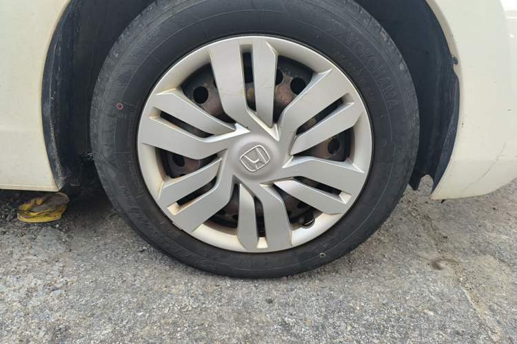 Used Honda Fit 2016 1.5L LX CVT Comfort Model Right Front Wheel Hub