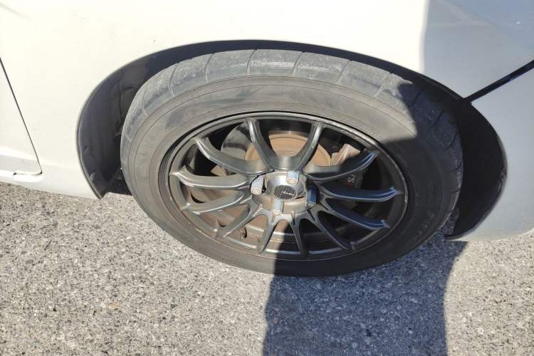 Used Honda Fit 2016 1.5L LX Manual Comfort Model Right Front Wheel Hub