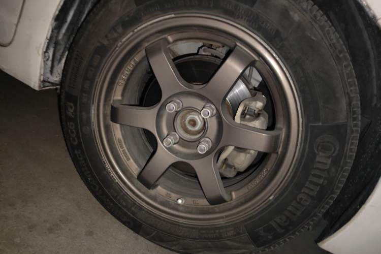 Used Honda Fit 2016 1.5L LXS CVT Comfort Sunroof Version Right Front Wheel Hub