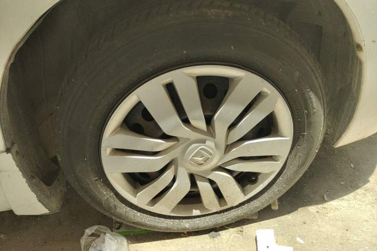 Used Honda Fit 2016 1.5L LX CVT Comfort Model Right Front Wheel Hub