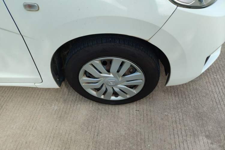 Used Honda Fit 2016 1.5L LXS CVT Comfort Sunroof Version Right Front Wheel Hub