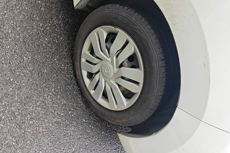 Used Honda Fit 2016 1.5L LXS CVT Comfort Sunroof Version Right Front Wheel Hub