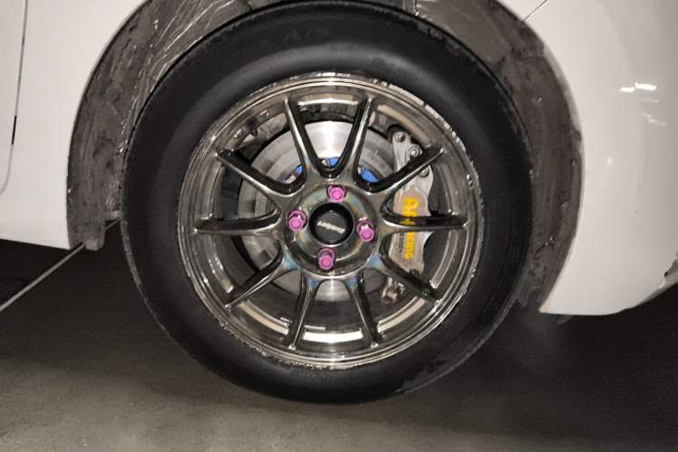 Used Honda Fit 2016 1.5L LX Manual Comfort Model Right Front Wheel Hub