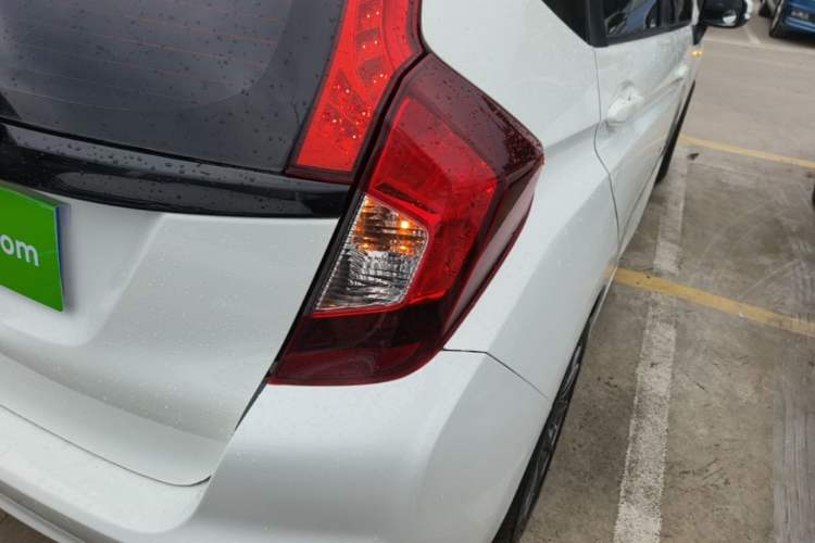 Used Honda Fit 2016 1.5L LX Manual Comfort Model Right Rear Taillight