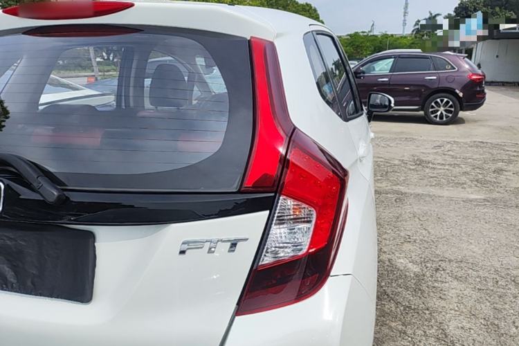 Used Honda Fit 2016 1.5L LX Manual Comfort Model Right Rear Taillight