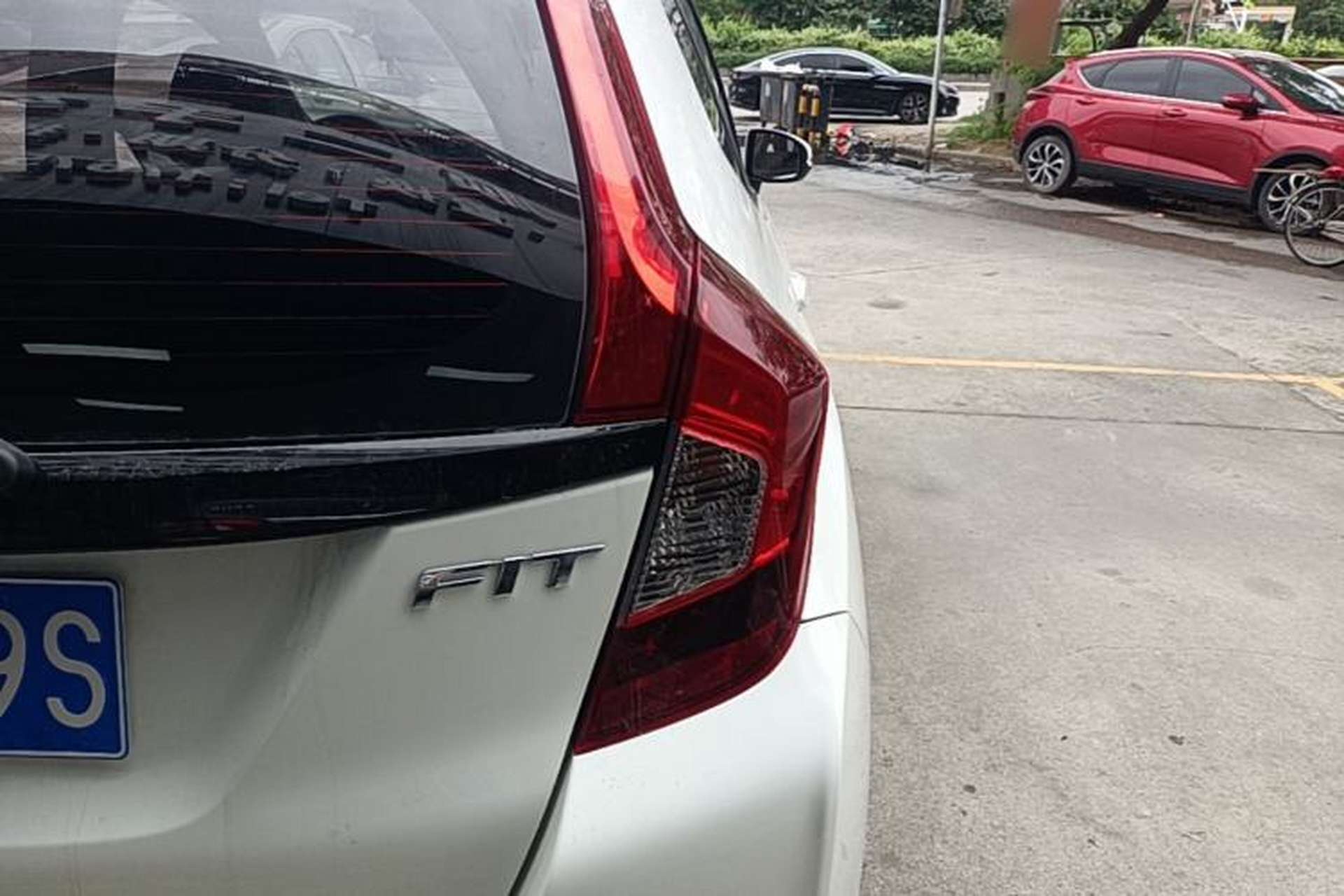 Used Honda Fit 2016 1.5L LX CVT Comfort Model Right Rear Taillight