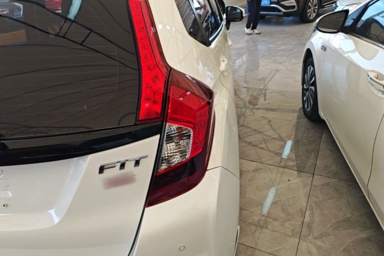 Used Honda Fit 2016 1.5L LXS CVT Comfort Sunroof Version Right Rear Taillight