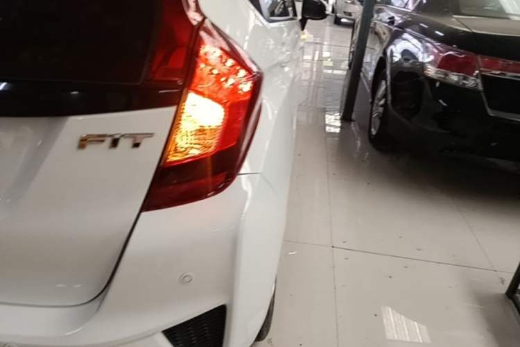 Used Honda Fit 2016 1.5L LXS CVT Comfort Sunroof Version Right Rear Taillight