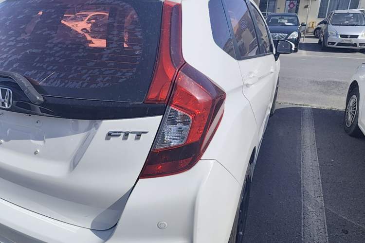Used Honda Fit 2016 1.5L LXS CVT Comfort Sunroof Version Right Rear Taillight