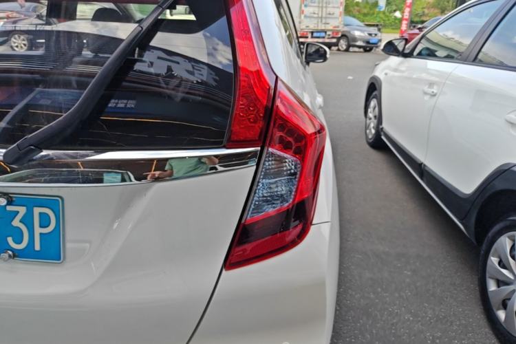 Used Honda Fit 2016 1.5L LX Manual Comfort Model Right Rear Taillight